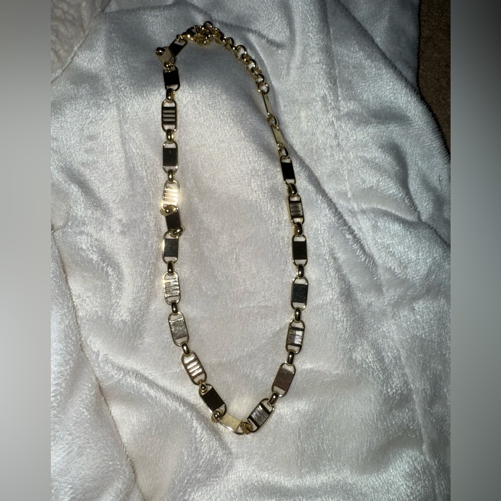 Kendra Scott Gold Necklace